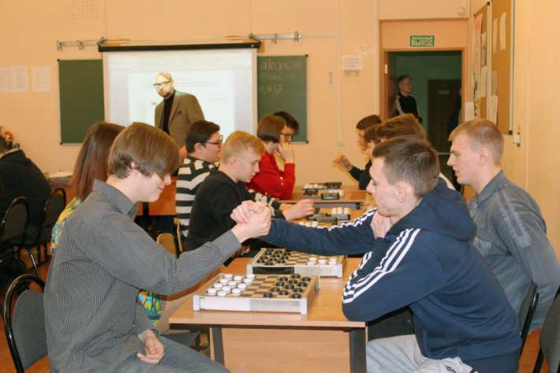 Победили сильнейшие: в Ярославле состоялся открытый Кубок Ярославского колледжа сервиса и дизайна по шашкам