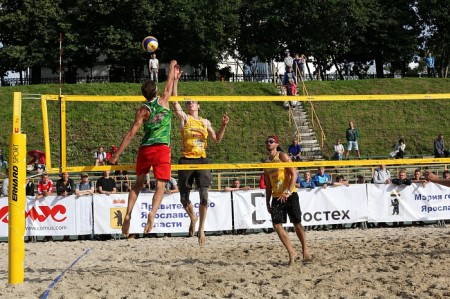 В Ярославле состоялось красочное открытие этапа чемпионата России по пляжному волейболу