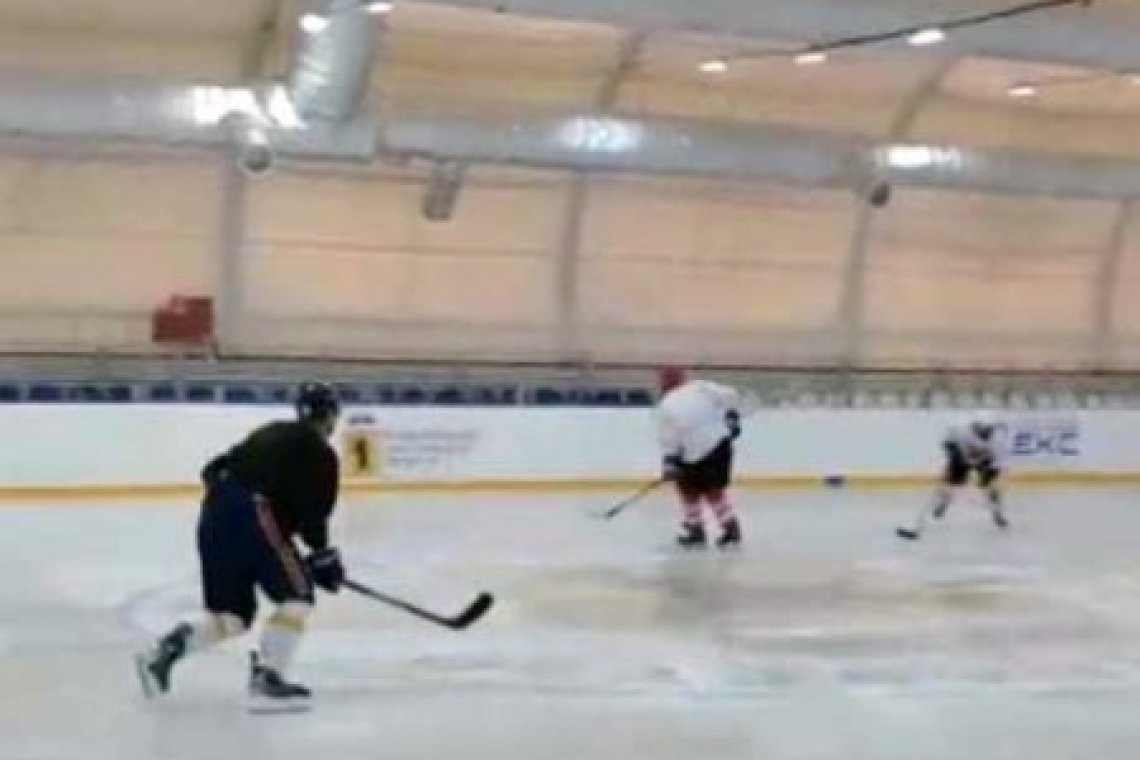 В Некрасовском в эти дни проходит тренировочный лагерь для хоккеистов