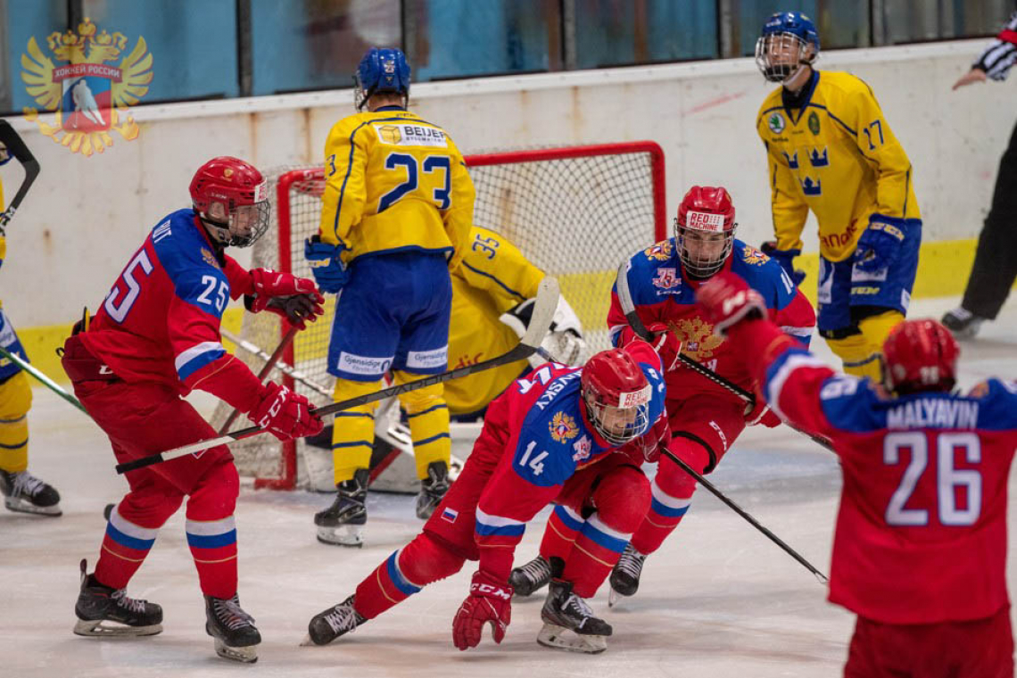 Ярославские хоккеисты помогли выйти в финал
