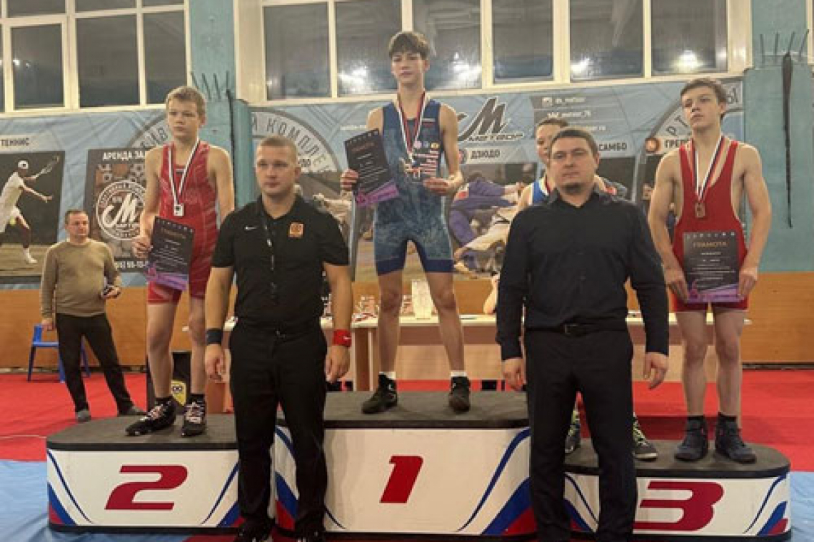 40 медалей борцов