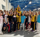 21 медаль пловцов