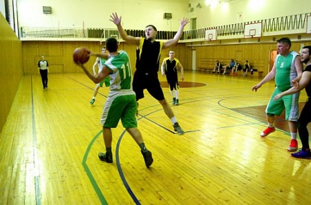 Возобновился чемпионат Ярославской области по баскетболу