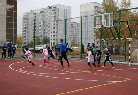 В Дзержинском районе Ярославля приходят в негодность спортплощадки