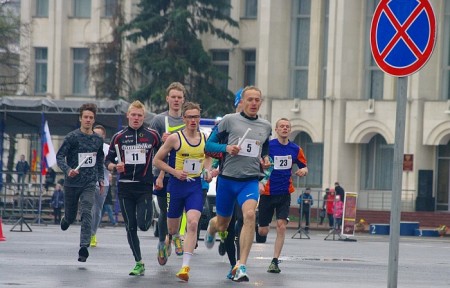 В Ярославле прошла легкоатлетическая эстафета, посвященная Дню Победы